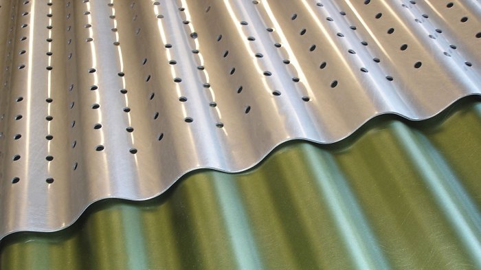 Installing corrugated steel siding